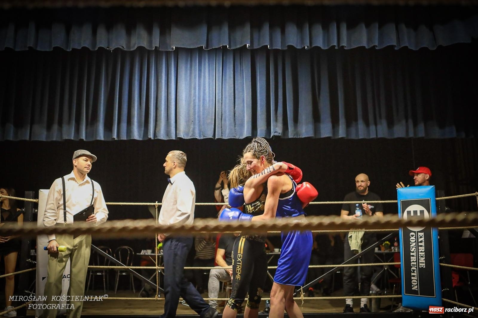 Zdjęcie w galerii na portalu naszraciborz.pl: Bokserskie show w retro stylu – niezapomniana gala w Kietrzu [FOTO i WIDEO] wiadomości z regionu