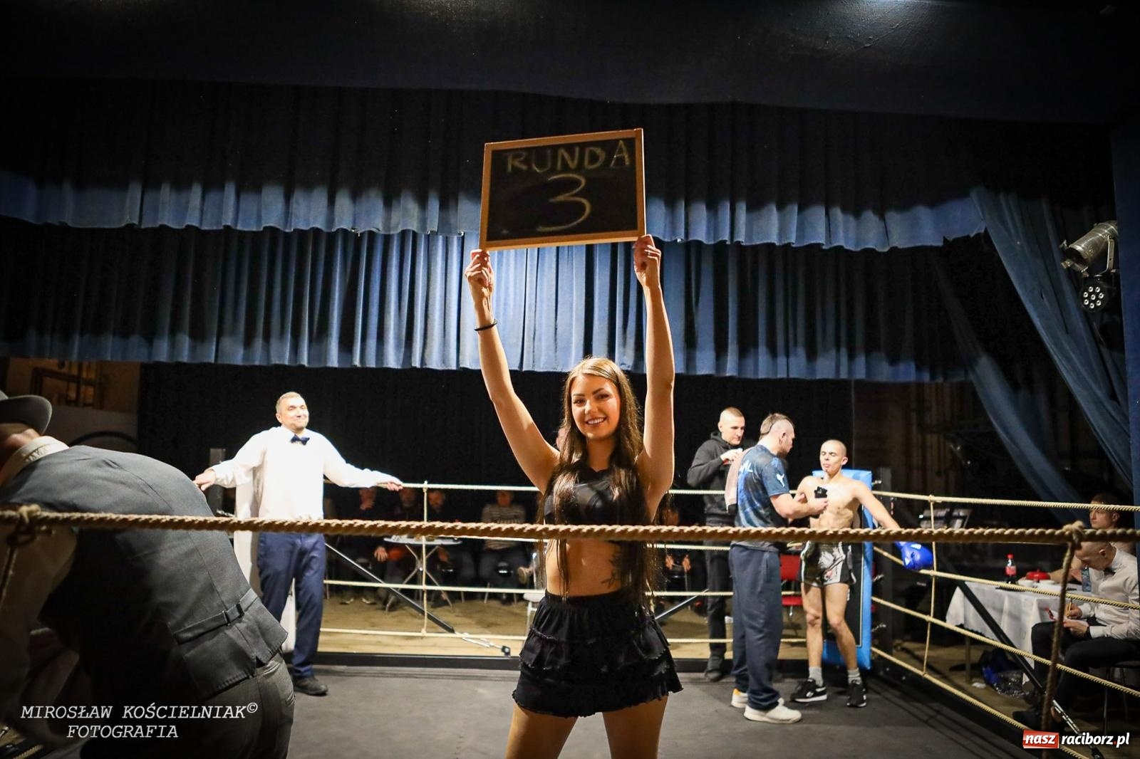 Zdjęcie w galerii na portalu naszraciborz.pl: Bokserskie show w retro stylu – niezapomniana gala w Kietrzu [FOTO i WIDEO] wiadomości z regionu