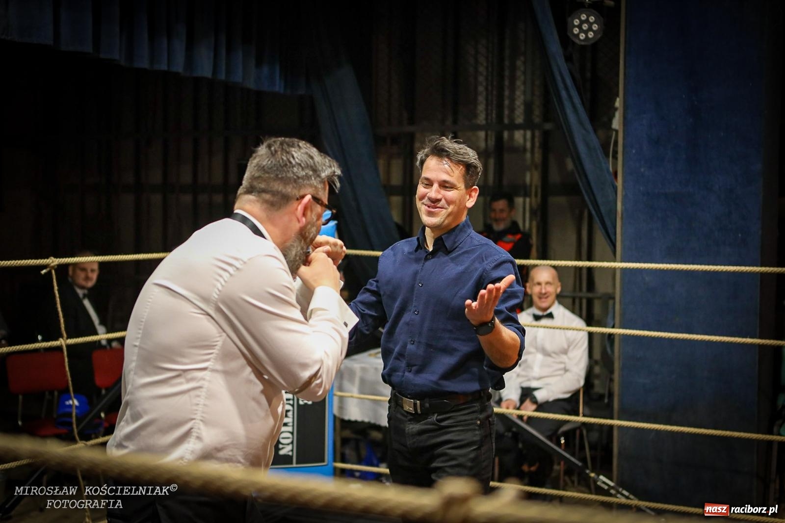 Zdjęcie w galerii na portalu naszraciborz.pl: Bokserskie show w retro stylu – niezapomniana gala w Kietrzu [FOTO i WIDEO] wiadomości z regionu