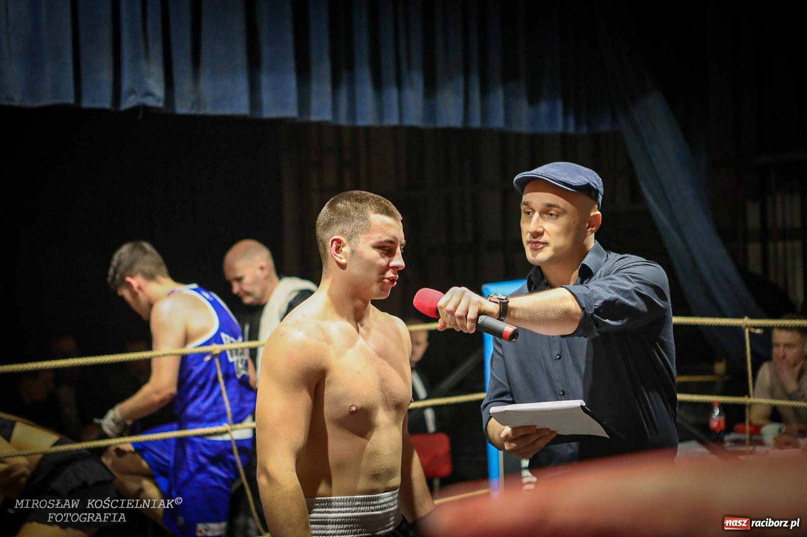 Zdjęcie w galerii na portalu naszraciborz.pl: Bokserskie show w retro stylu – niezapomniana gala w Kietrzu [FOTO i WIDEO] wiadomości z regionu
