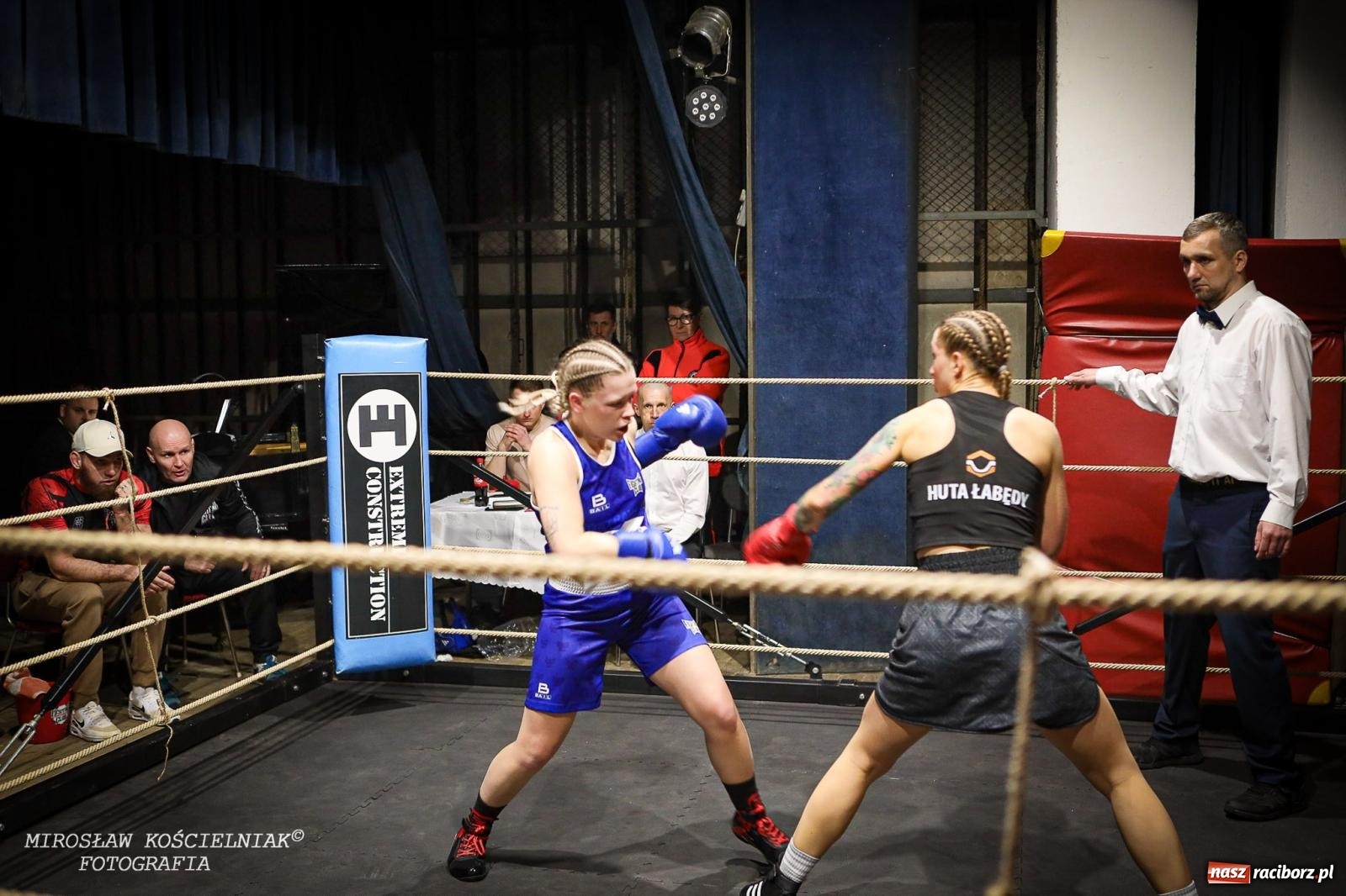 Zdjęcie w galerii na portalu naszraciborz.pl: Bokserskie show w retro stylu – niezapomniana gala w Kietrzu [FOTO i WIDEO] wiadomości z regionu