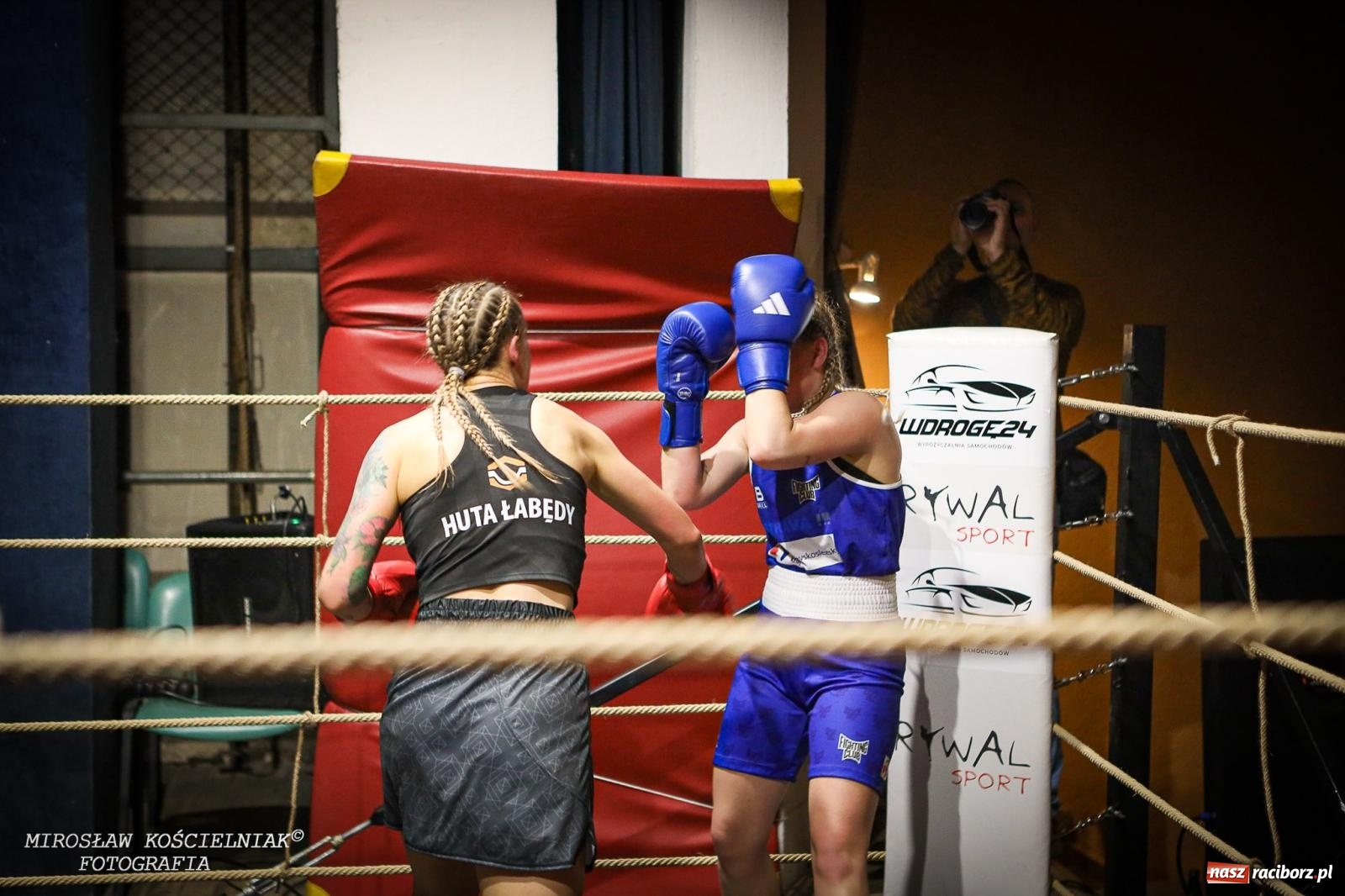 Zdjęcie w galerii na portalu naszraciborz.pl: Bokserskie show w retro stylu – niezapomniana gala w Kietrzu [FOTO i WIDEO] wiadomości z regionu