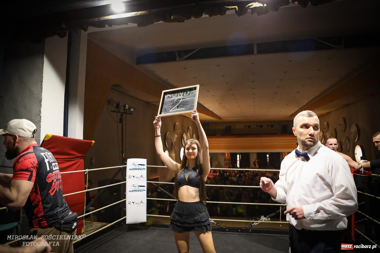 Zdjęcie w galerii na portalu naszraciborz.pl: Bokserskie show w retro stylu – niezapomniana gala w Kietrzu [FOTO i WIDEO] wiadomości z regionu