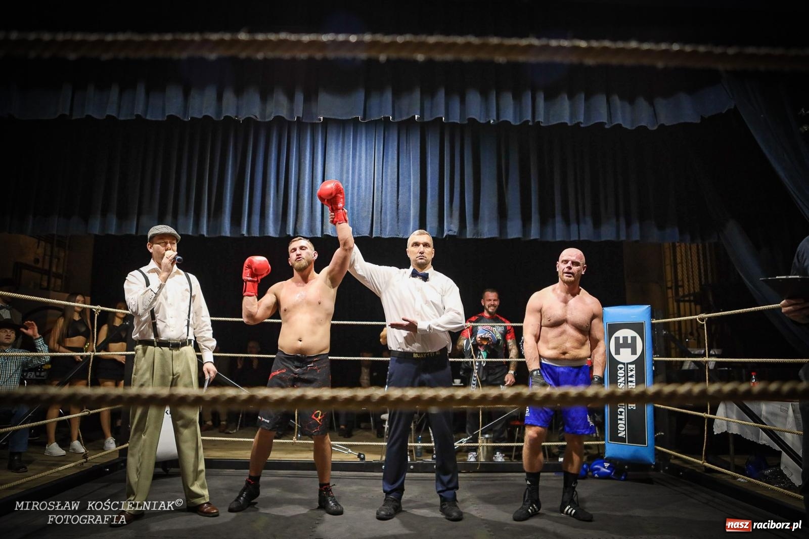 Zdjęcie w galerii na portalu naszraciborz.pl: Bokserskie show w retro stylu – niezapomniana gala w Kietrzu [FOTO i WIDEO] wiadomości z regionu