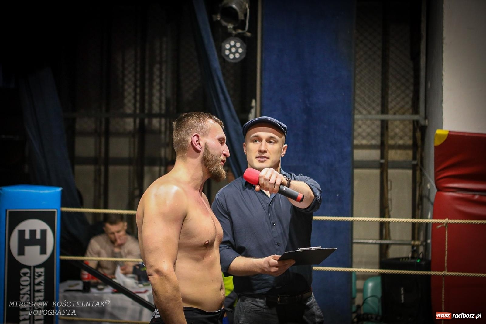 Zdjęcie w galerii na portalu naszraciborz.pl: Bokserskie show w retro stylu – niezapomniana gala w Kietrzu [FOTO i WIDEO] wiadomości z regionu