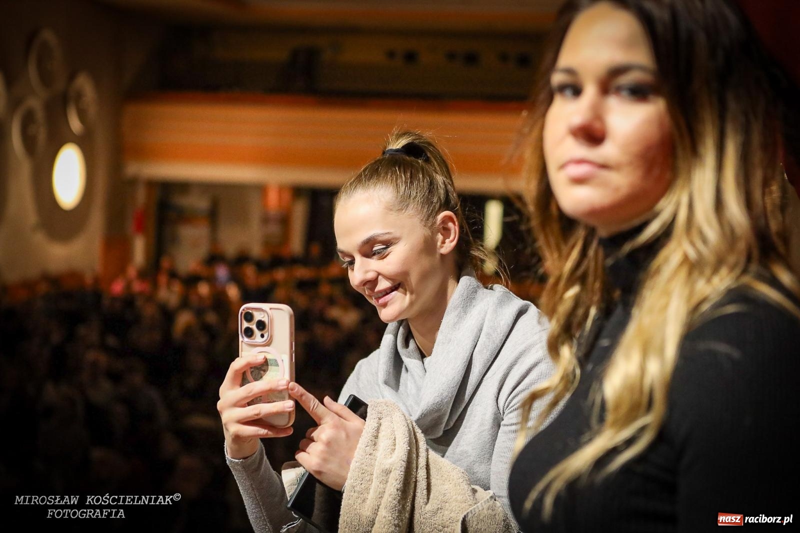 Zdjęcie w galerii na portalu naszraciborz.pl: Bokserskie show w retro stylu – niezapomniana gala w Kietrzu [FOTO i WIDEO] wiadomości z regionu