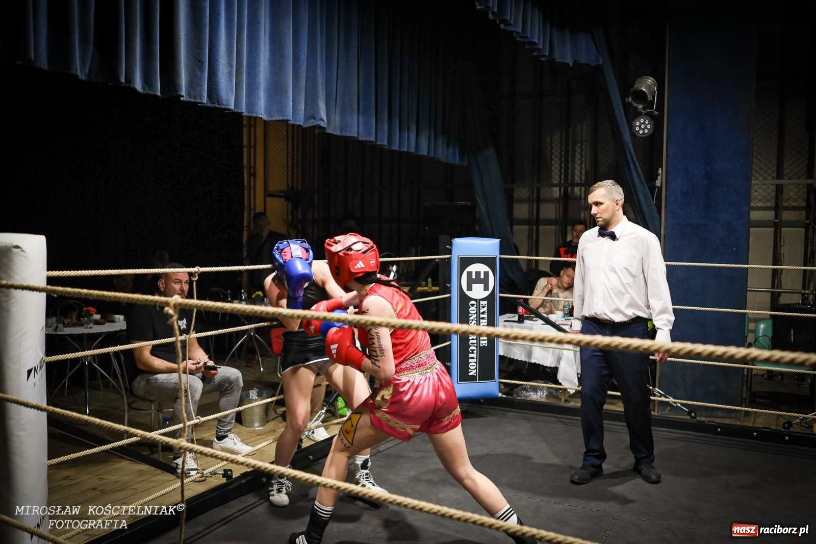 Zdjęcie w galerii na portalu naszraciborz.pl: Bokserskie show w retro stylu – niezapomniana gala w Kietrzu [FOTO i WIDEO] wiadomości z regionu