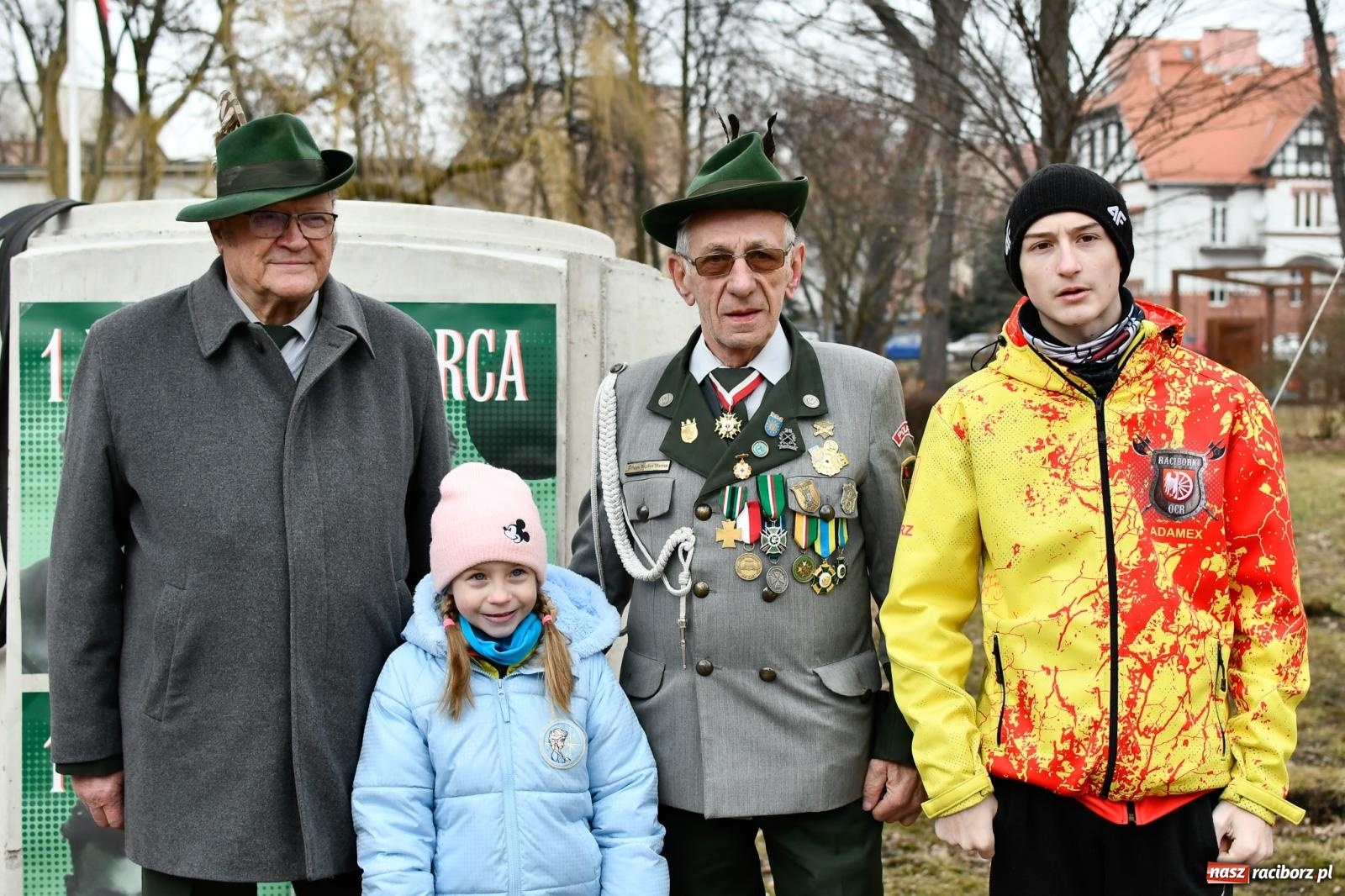 Zdjęcie w galerii na portalu naszraciborz.pl: Bieg Pamięci Żołnierzy Wyklętych TROPEM WILCZYM 2025: Racibórz uhonorował Niezłomnych wiadomości z regionu
