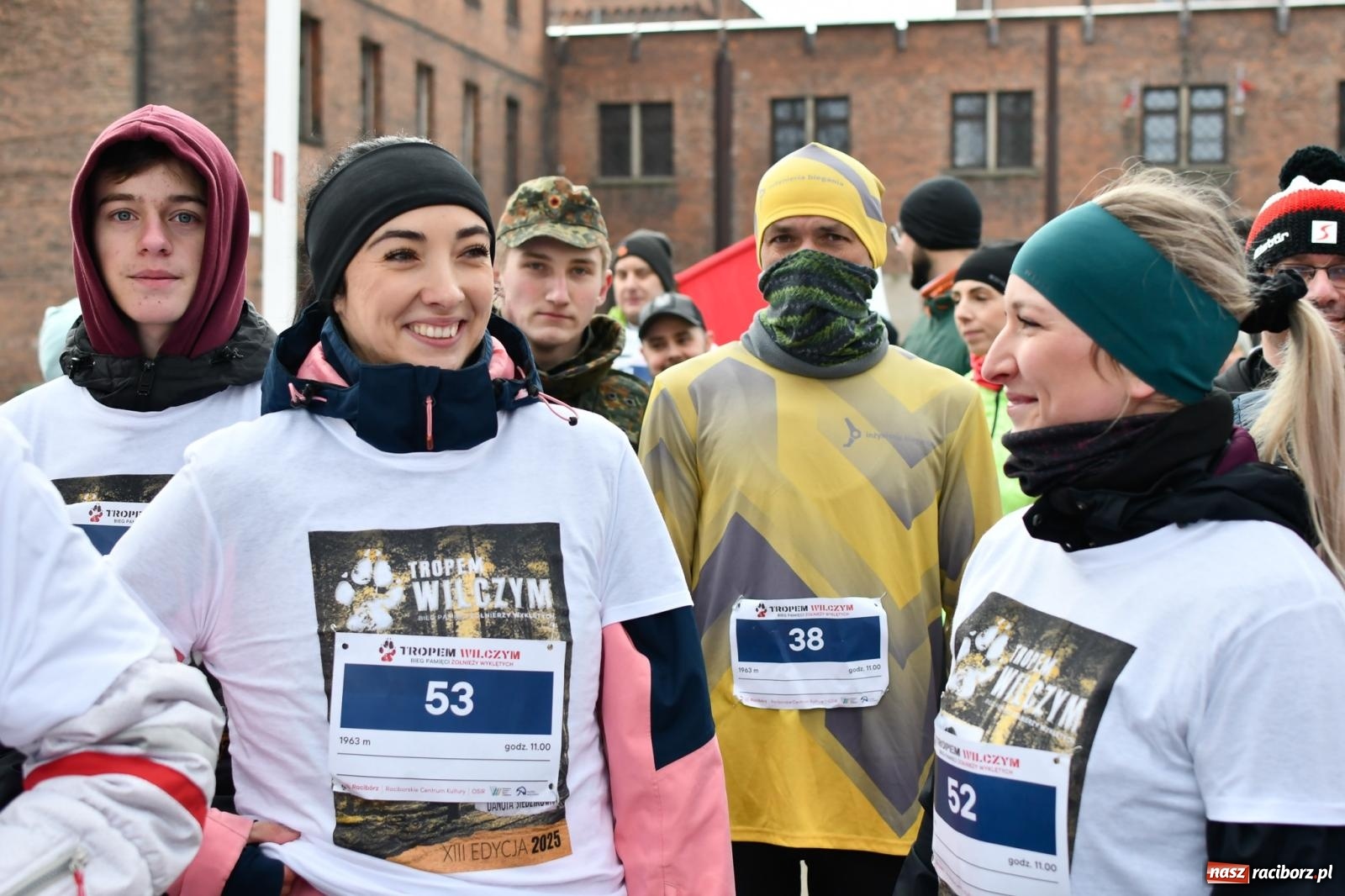 Zdjęcie w galerii na portalu naszraciborz.pl: Bieg Pamięci Żołnierzy Wyklętych TROPEM WILCZYM 2025: Racibórz uhonorował Niezłomnych wiadomości z regionu