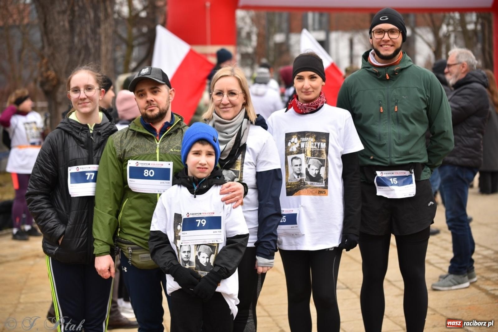 Zdjęcie w galerii na portalu naszraciborz.pl: Bieg Pamięci Żołnierzy Wyklętych TROPEM WILCZYM 2025: Racibórz uhonorował Niezłomnych wiadomości z regionu