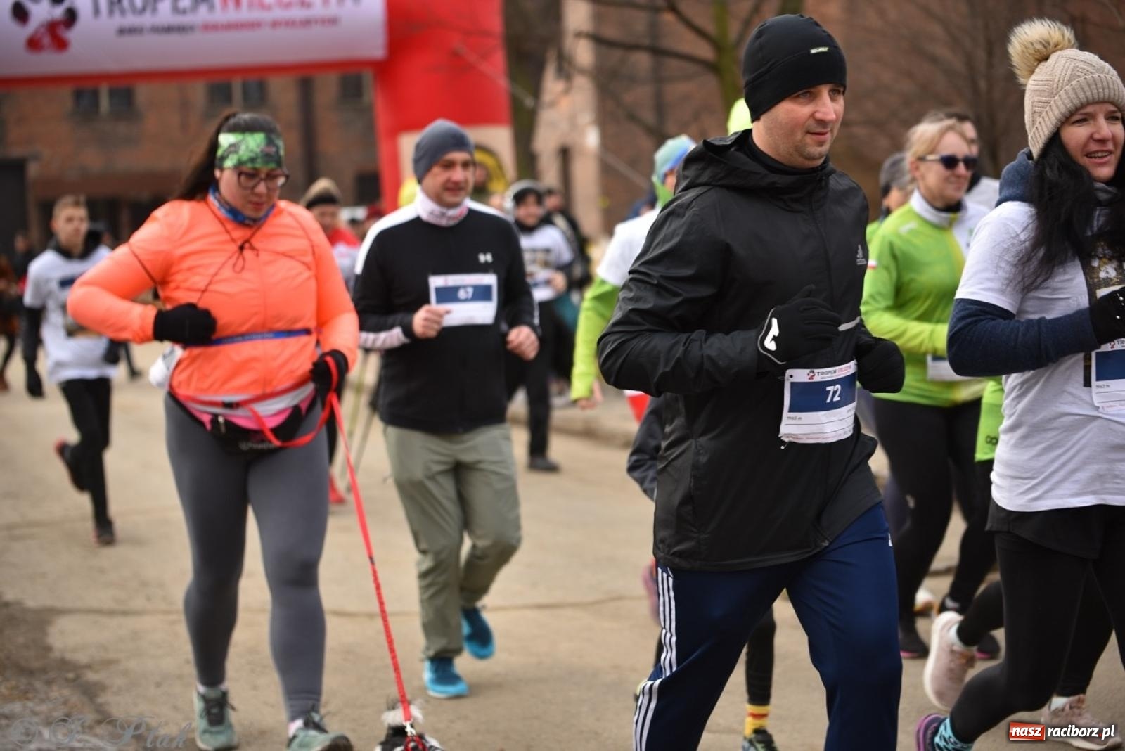 Zdjęcie w galerii na portalu naszraciborz.pl: Bieg Pamięci Żołnierzy Wyklętych TROPEM WILCZYM 2025: Racibórz uhonorował Niezłomnych wiadomości z regionu