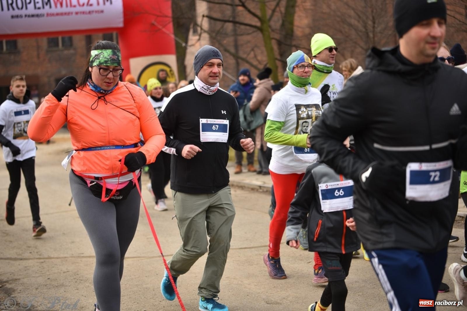 Zdjęcie w galerii na portalu naszraciborz.pl: Bieg Pamięci Żołnierzy Wyklętych TROPEM WILCZYM 2025: Racibórz uhonorował Niezłomnych wiadomości z regionu