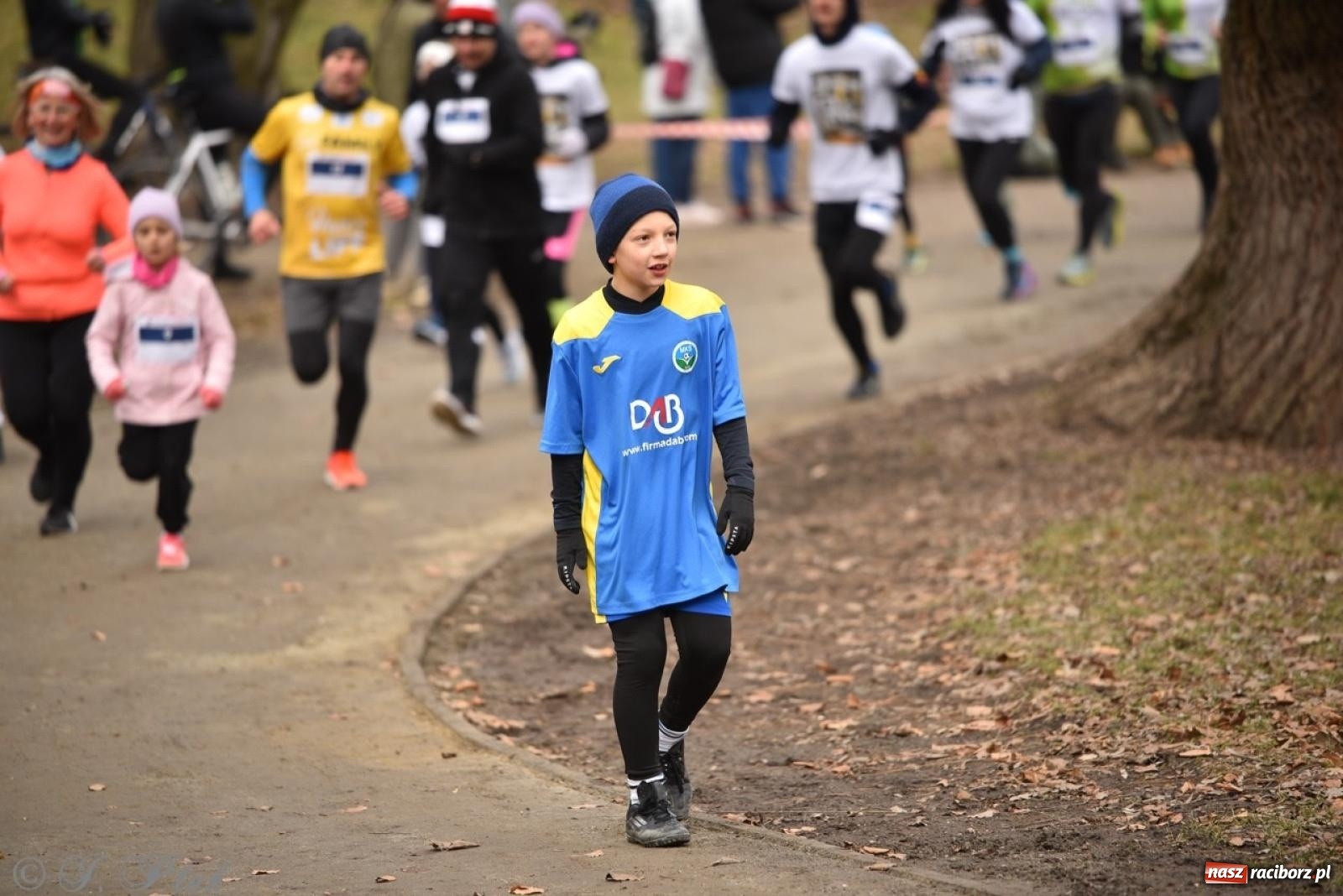 Zdjęcie w galerii na portalu naszraciborz.pl: Bieg Pamięci Żołnierzy Wyklętych TROPEM WILCZYM 2025: Racibórz uhonorował Niezłomnych wiadomości z regionu