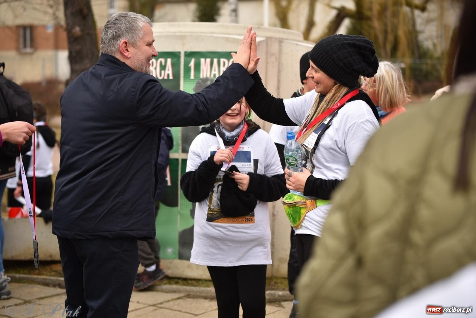 Zdjęcie w galerii na portalu naszraciborz.pl: Bieg Pamięci Żołnierzy Wyklętych TROPEM WILCZYM 2025: Racibórz uhonorował Niezłomnych wiadomości z regionu