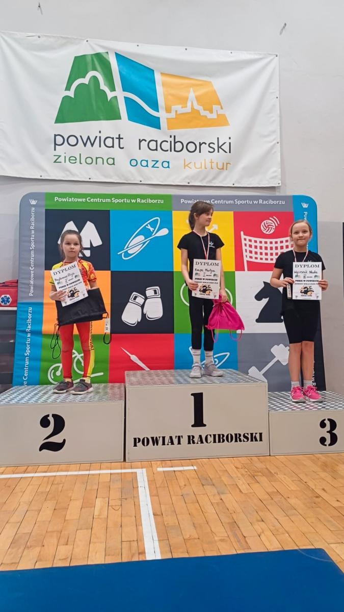 Zdjęcie w galerii na portalu naszraciborz.pl: Zawody Ninja PCS 2025: sportowa rywalizacja w Powiatowym Centrum Sportu wiadomości z regionu