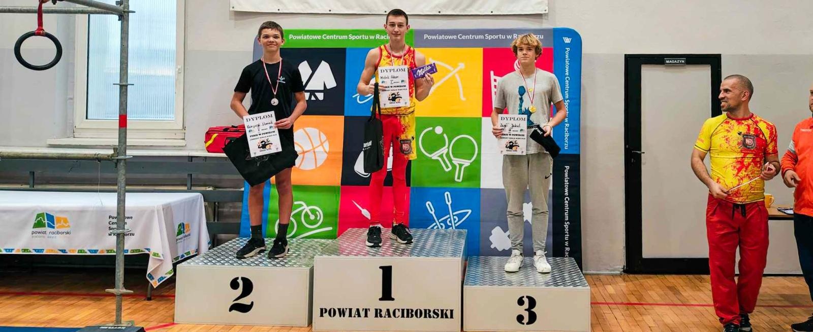 Zdjęcie w galerii na portalu naszraciborz.pl: Zawody Ninja PCS 2025: sportowa rywalizacja w Powiatowym Centrum Sportu wiadomości z regionu