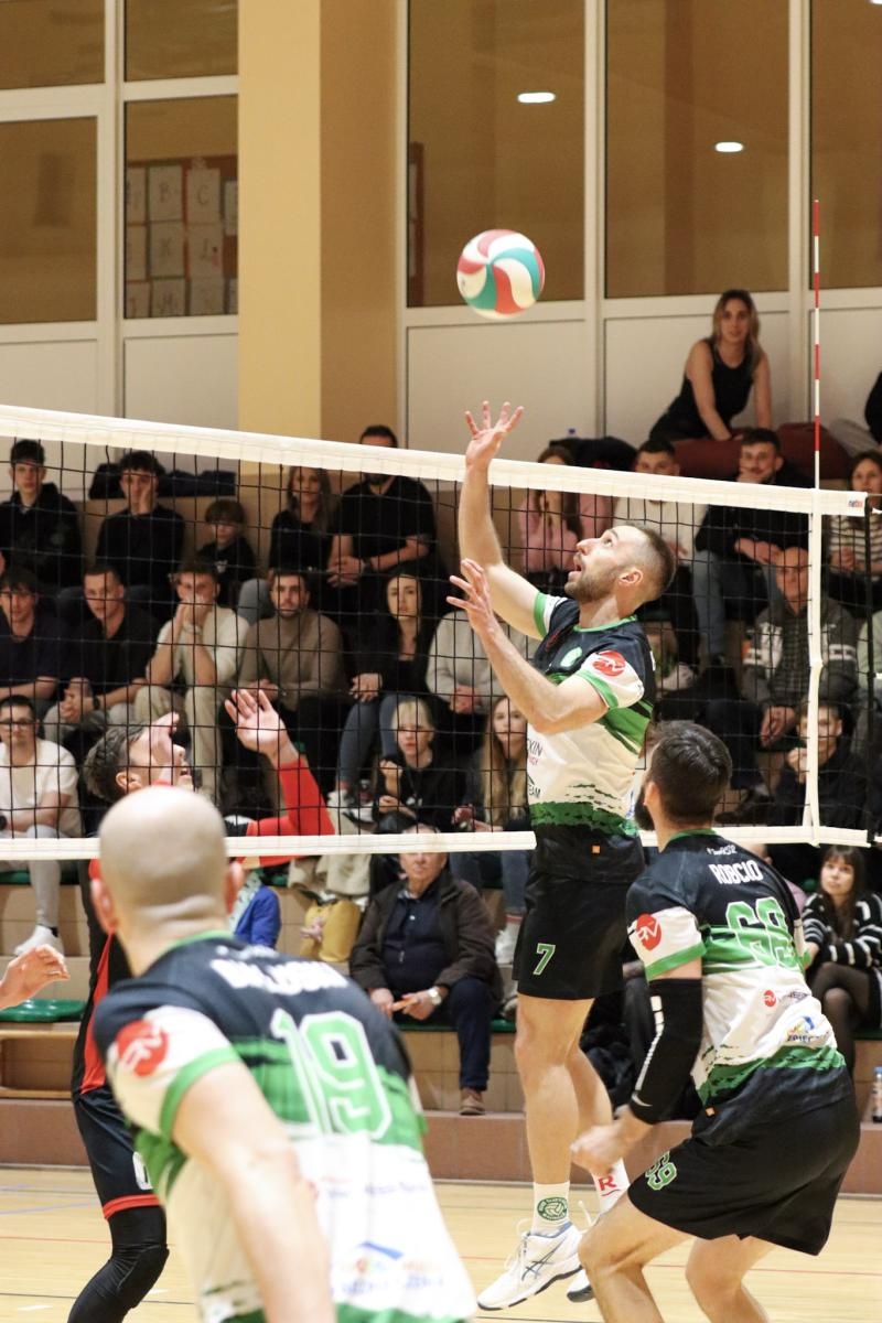 Zdjęcie w galerii na portalu naszraciborz.pl: Choć z liderem przegrali, do fazy play-off awansowali [FOTO] wiadomości z regionu