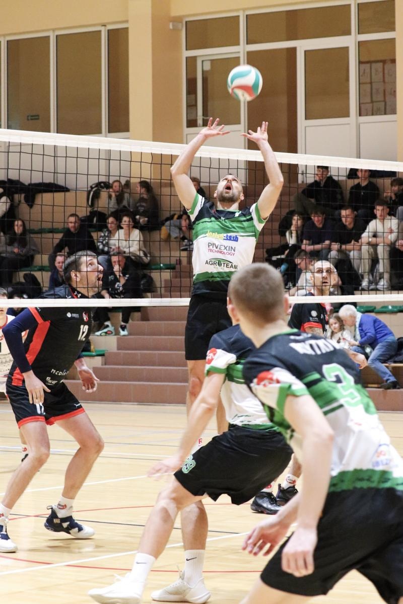 Zdjęcie w galerii na portalu naszraciborz.pl: Choć z liderem przegrali, do fazy play-off awansowali [FOTO] wiadomości z regionu