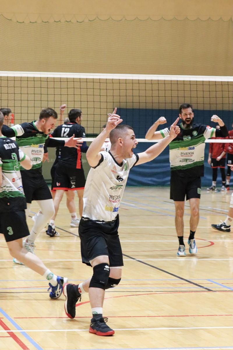 Zdjęcie w galerii na portalu naszraciborz.pl: Choć z liderem przegrali, do fazy play-off awansowali [FOTO] wiadomości z regionu