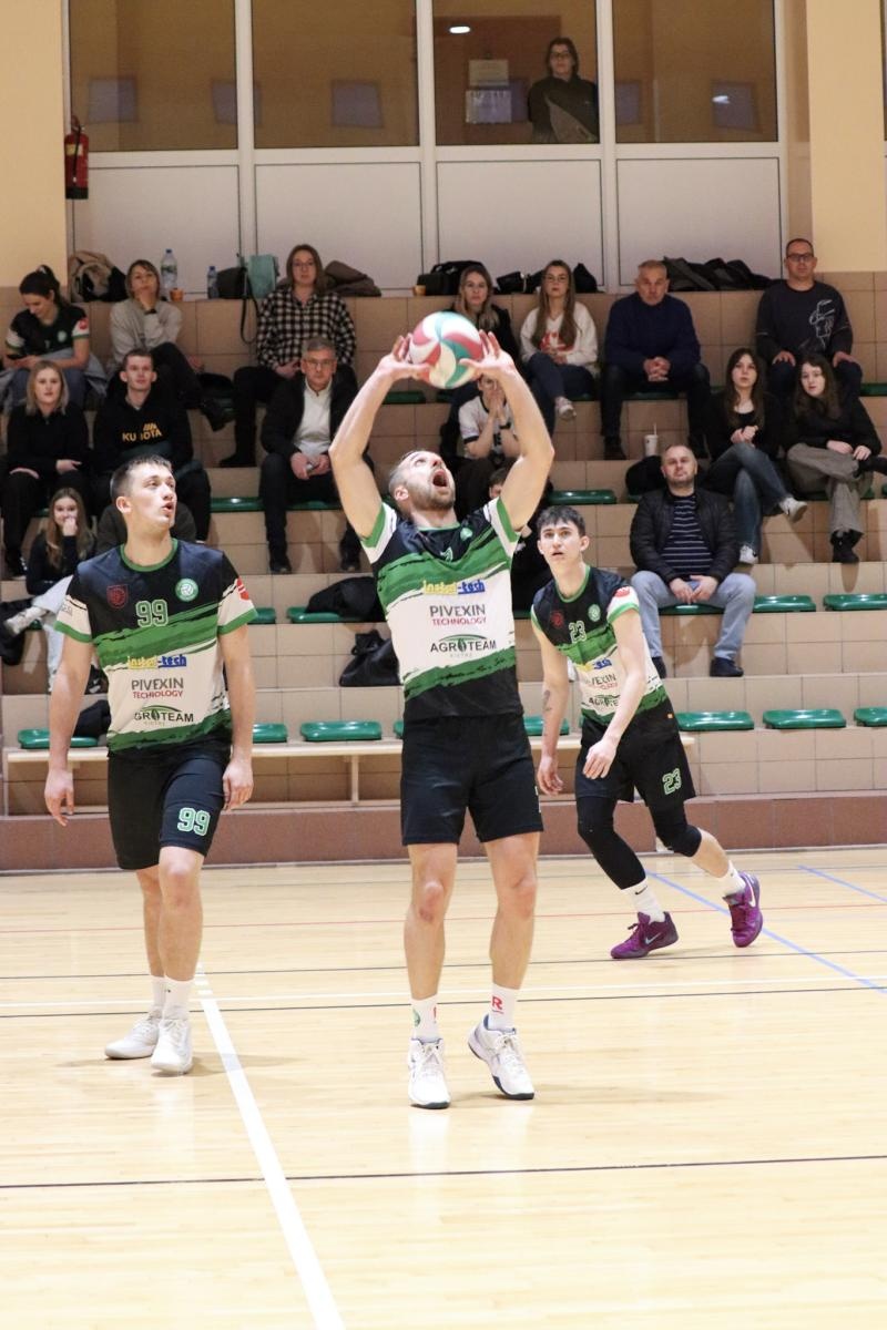Zdjęcie w galerii na portalu naszraciborz.pl: Choć z liderem przegrali, do fazy play-off awansowali [FOTO] wiadomości z regionu