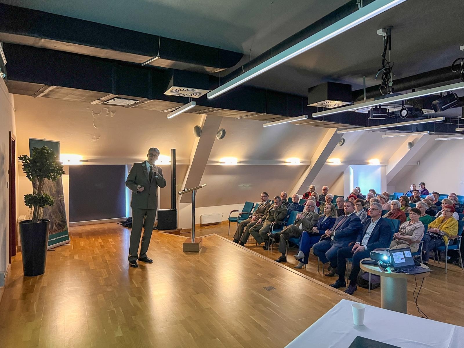 Zdjęcie w galerii na portalu naszraciborz.pl: Zamek Piastowski i Nadleśnictwo Rudy Raciborskie rozpoczynają współpracę wiadomości z regionu