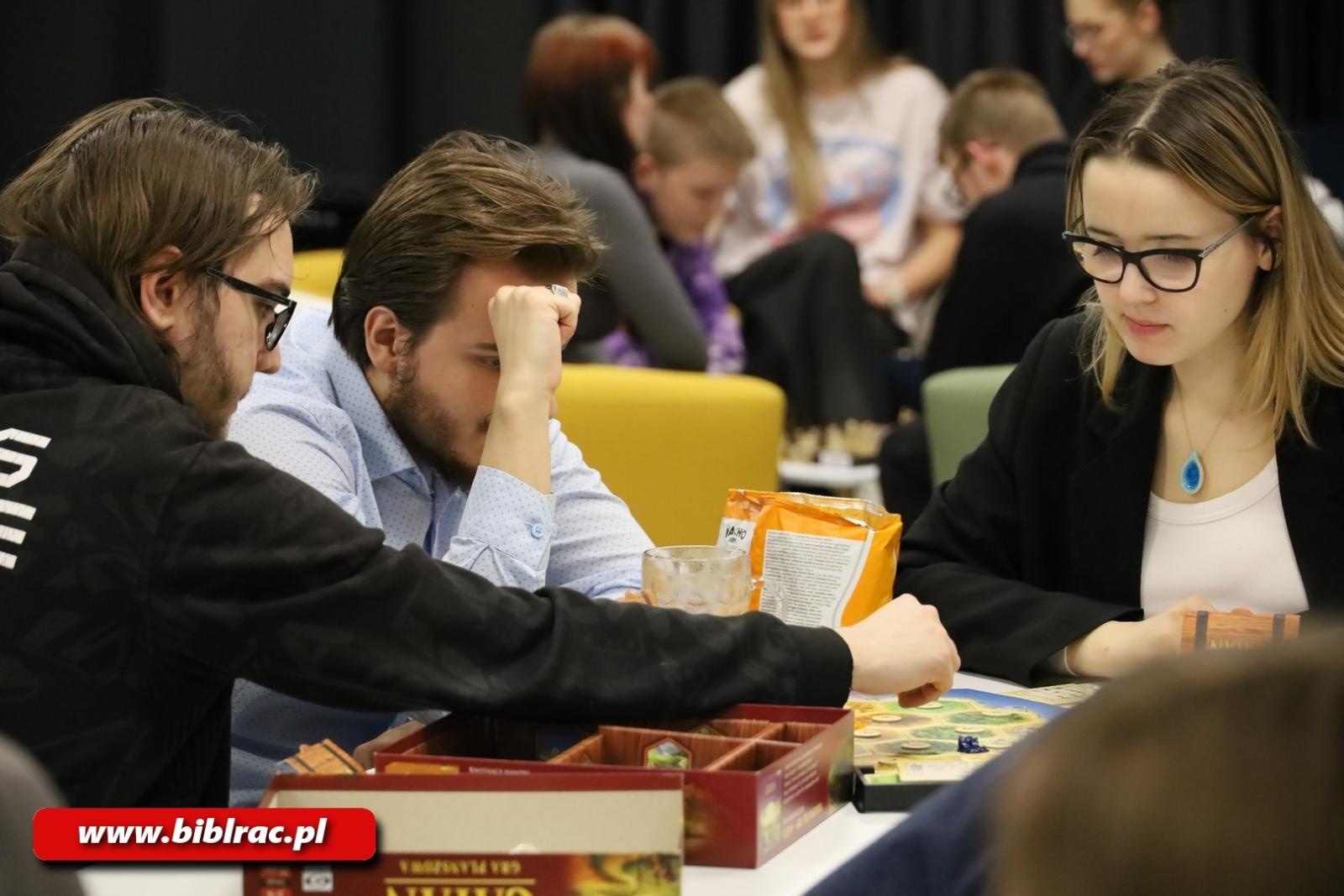 Zdjęcie w galerii na portalu naszraciborz.pl: VI edycja Nocy z Grami bez Prądu - po raz pierwszy na Stacji Młodych! wiadomości z regionu