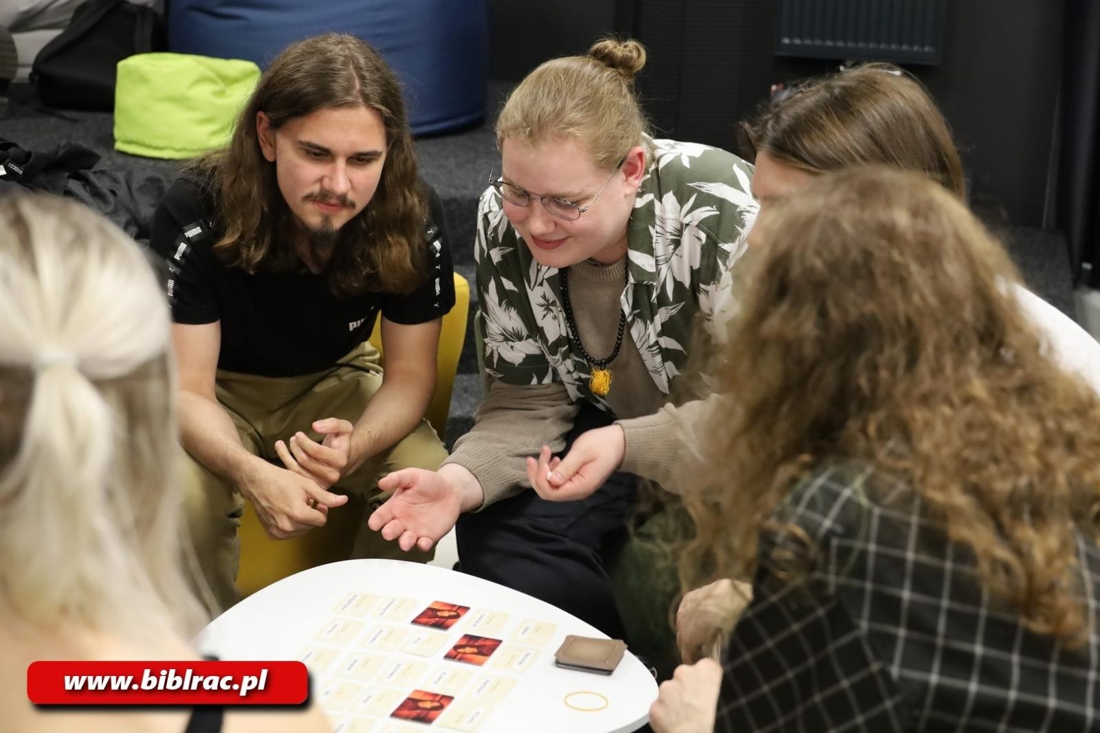 Zdjęcie w galerii na portalu naszraciborz.pl: VI edycja Nocy z Grami bez Prądu - po raz pierwszy na Stacji Młodych! wiadomości z regionu