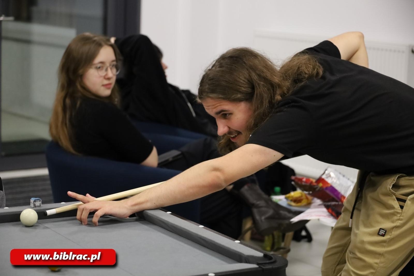 Zdjęcie w galerii na portalu naszraciborz.pl: VI edycja Nocy z Grami bez Prądu - po raz pierwszy na Stacji Młodych! wiadomości z regionu