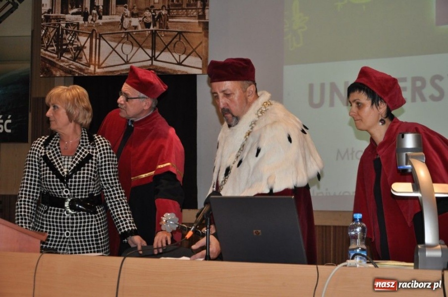 Zdjęcie w galerii na portalu naszraciborz.pl: Najmłodsi zasiedli w studenckich ławach wiadomości z regionu