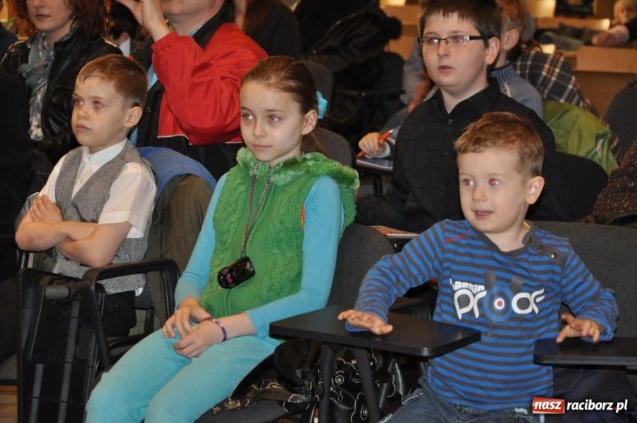 Zdjęcie w galerii na portalu naszraciborz.pl: Najmłodsi zasiedli w studenckich ławach wiadomości z regionu