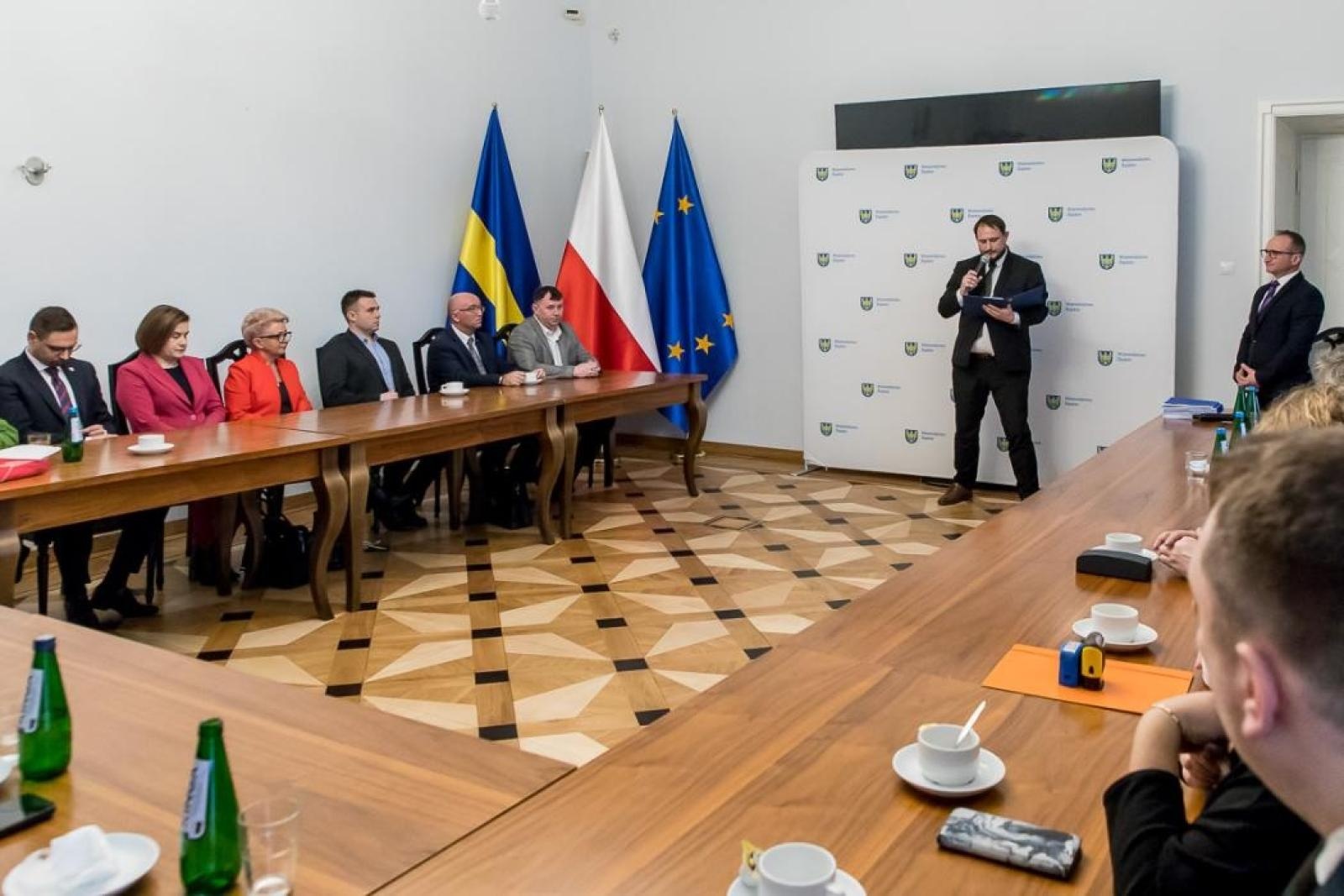 Zdjęcie w galerii na portalu naszraciborz.pl: Gmina Pietrowice Wielkie z inwestycjami w gospodarkę wodno-ściekową i infrastrukturę drogową wiadomości z regionu