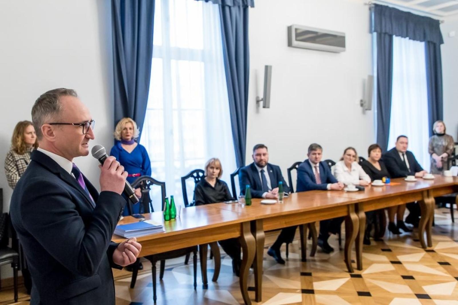 Zdjęcie w galerii na portalu naszraciborz.pl: Gmina Pietrowice Wielkie z inwestycjami w gospodarkę wodno-ściekową i infrastrukturę drogową wiadomości z regionu