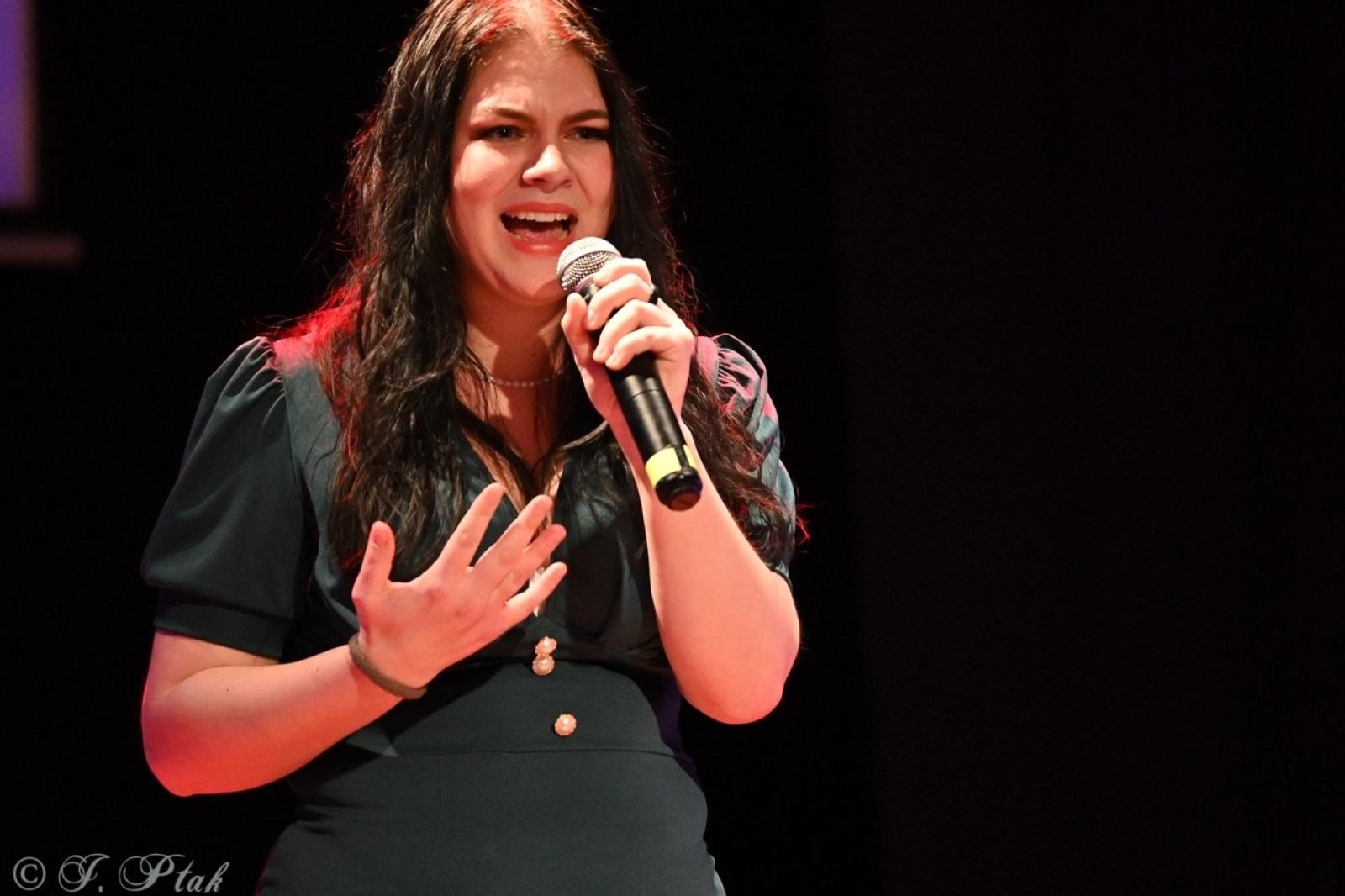 Zdjęcie w galerii na portalu naszraciborz.pl: Bajkowy Koncert zespołu MIRAŻ zachwycił publiczność [FOTO i WIDEO] wiadomości z regionu