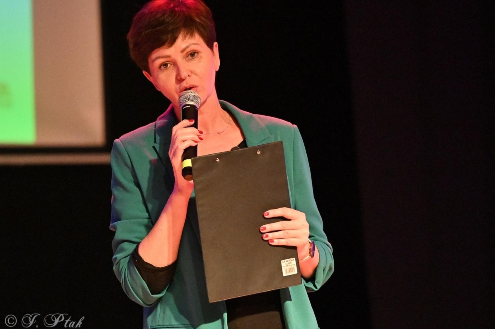 Zdjęcie w galerii na portalu naszraciborz.pl: Bajkowy Koncert zespołu MIRAŻ zachwycił publiczność [FOTO i WIDEO] wiadomości z regionu