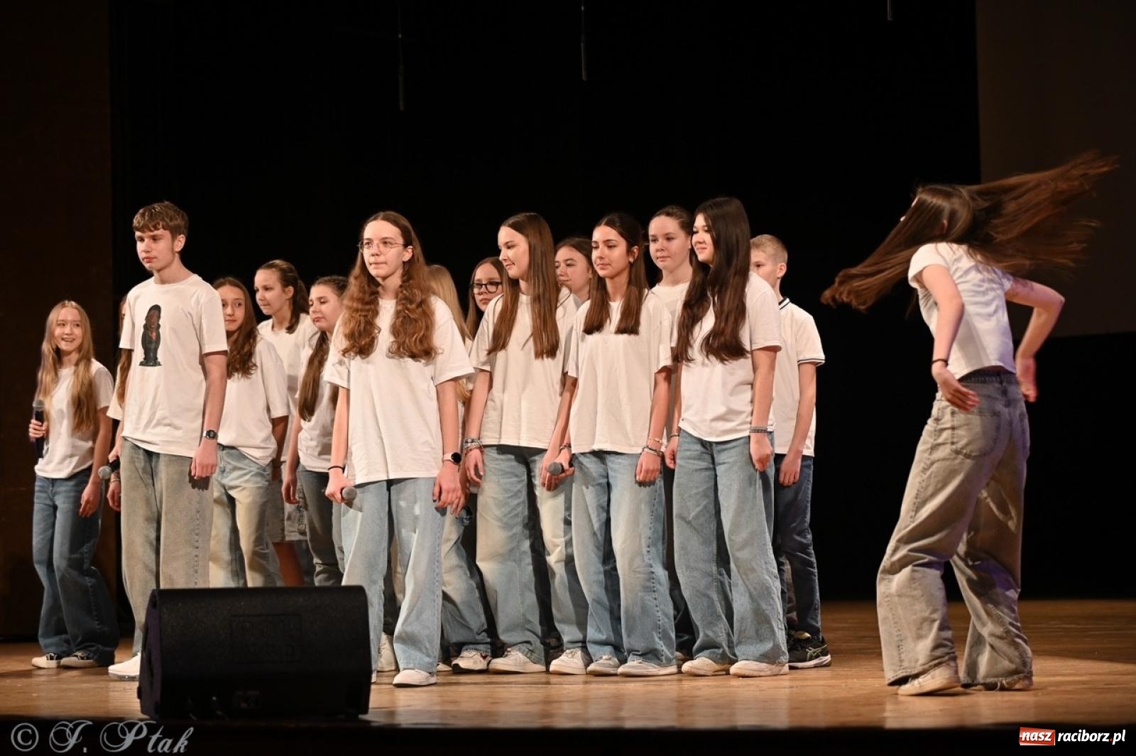 Zdjęcie w galerii na portalu naszraciborz.pl: Racibórz. Uroczyste rozdanie stypendiów za wyniki w nauce [FOTO i WIDEO] wiadomości z regionu
