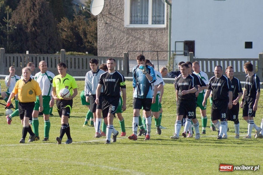 Zdjęcie w galerii na portalu naszraciborz.pl: Swoim spalonych nie pokazywał wiadomości z regionu