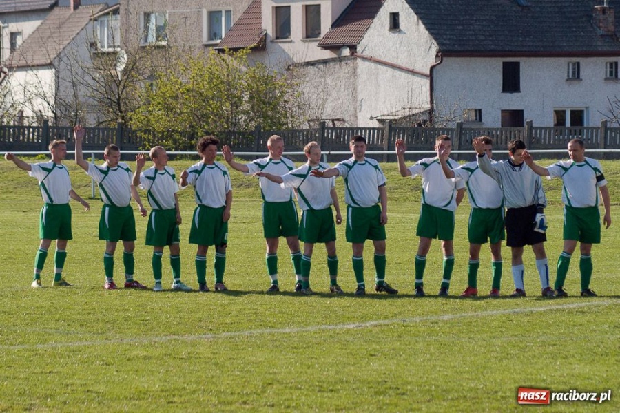 Zdjęcie w galerii na portalu naszraciborz.pl: Swoim spalonych nie pokazywał wiadomości z regionu