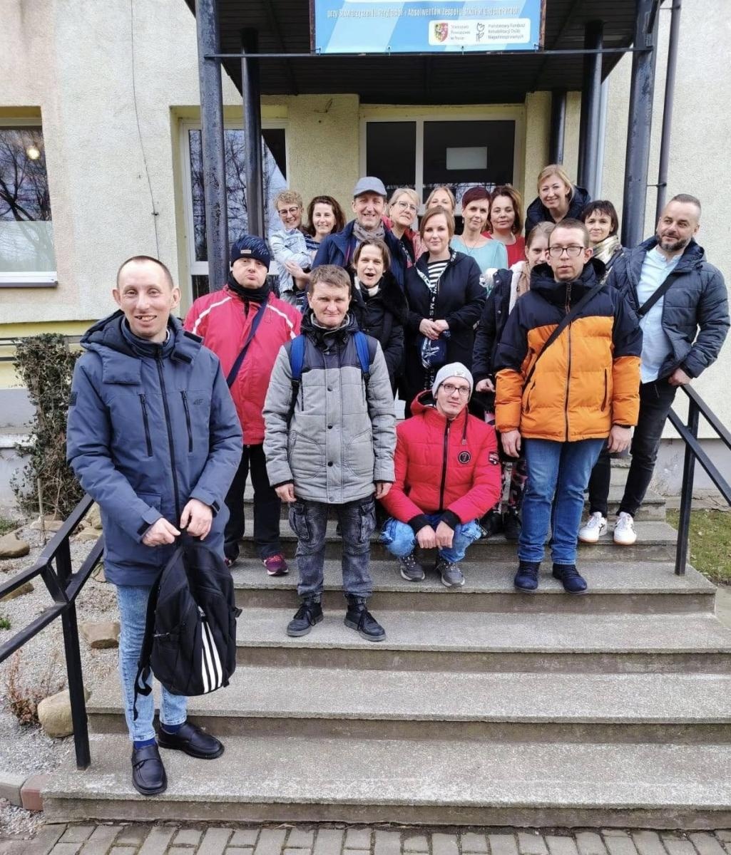 Zdjęcie w galerii na portalu naszraciborz.pl: Integracyjna zabawa ostatkowa i wsparcie dla powodzian – współpraca Warsztatów Terapii Zajęciowej wiadomości z regionu