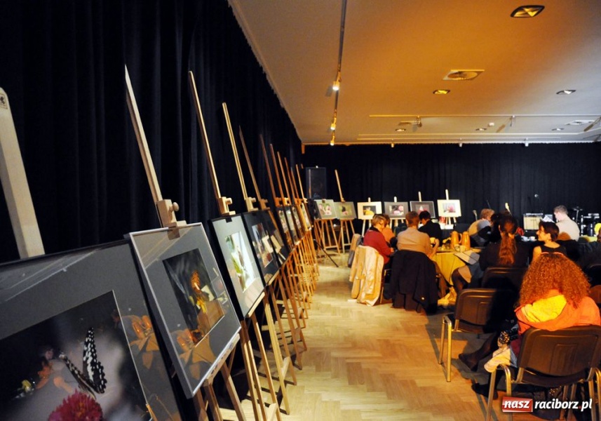 Zdjęcie w galerii na portalu naszraciborz.pl: 13. Almanach, 21. Nadzieja wiadomości z regionu