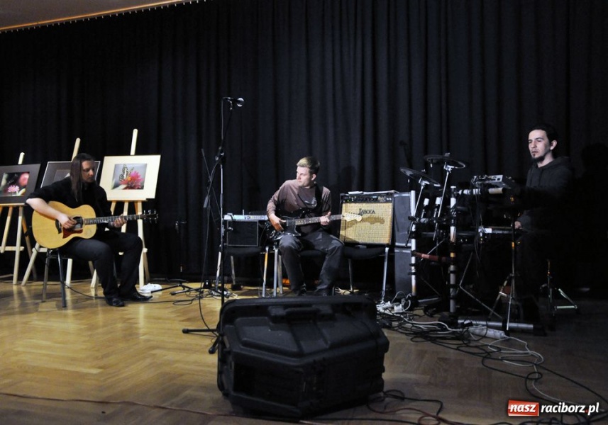 Zdjęcie w galerii na portalu naszraciborz.pl: 13. Almanach, 21. Nadzieja wiadomości z regionu