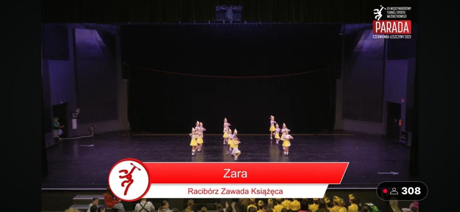 Zdjęcie w galerii na portalu naszraciborz.pl: Mażoretki raciborskiej ZARY otworzyły sezon z przytupem wiadomości z regionu