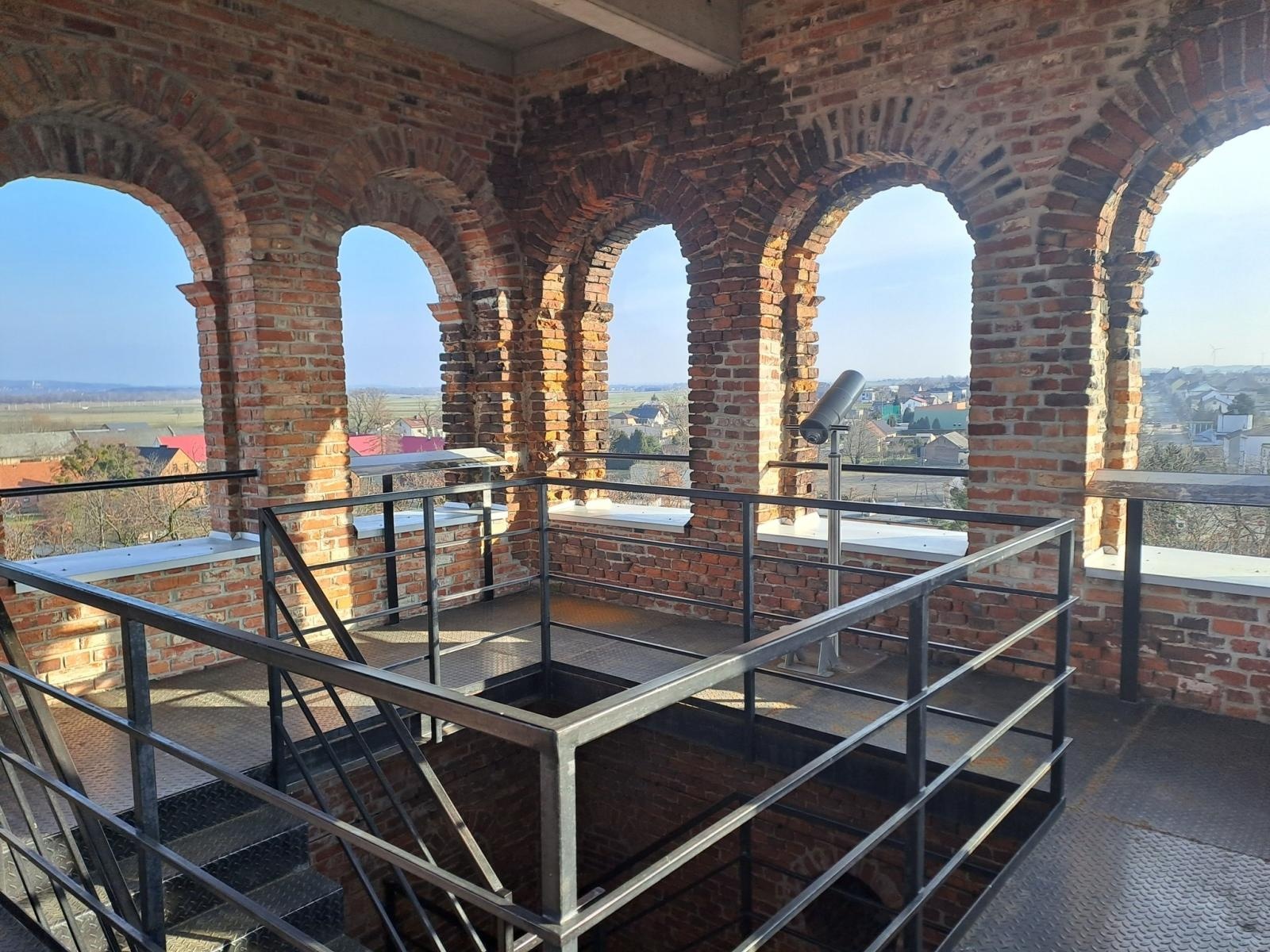 Zdjęcie w galerii na portalu naszraciborz.pl: Patrz, jak nadchodzi wiosna z wieży w Tworkowie wiadomości z regionu