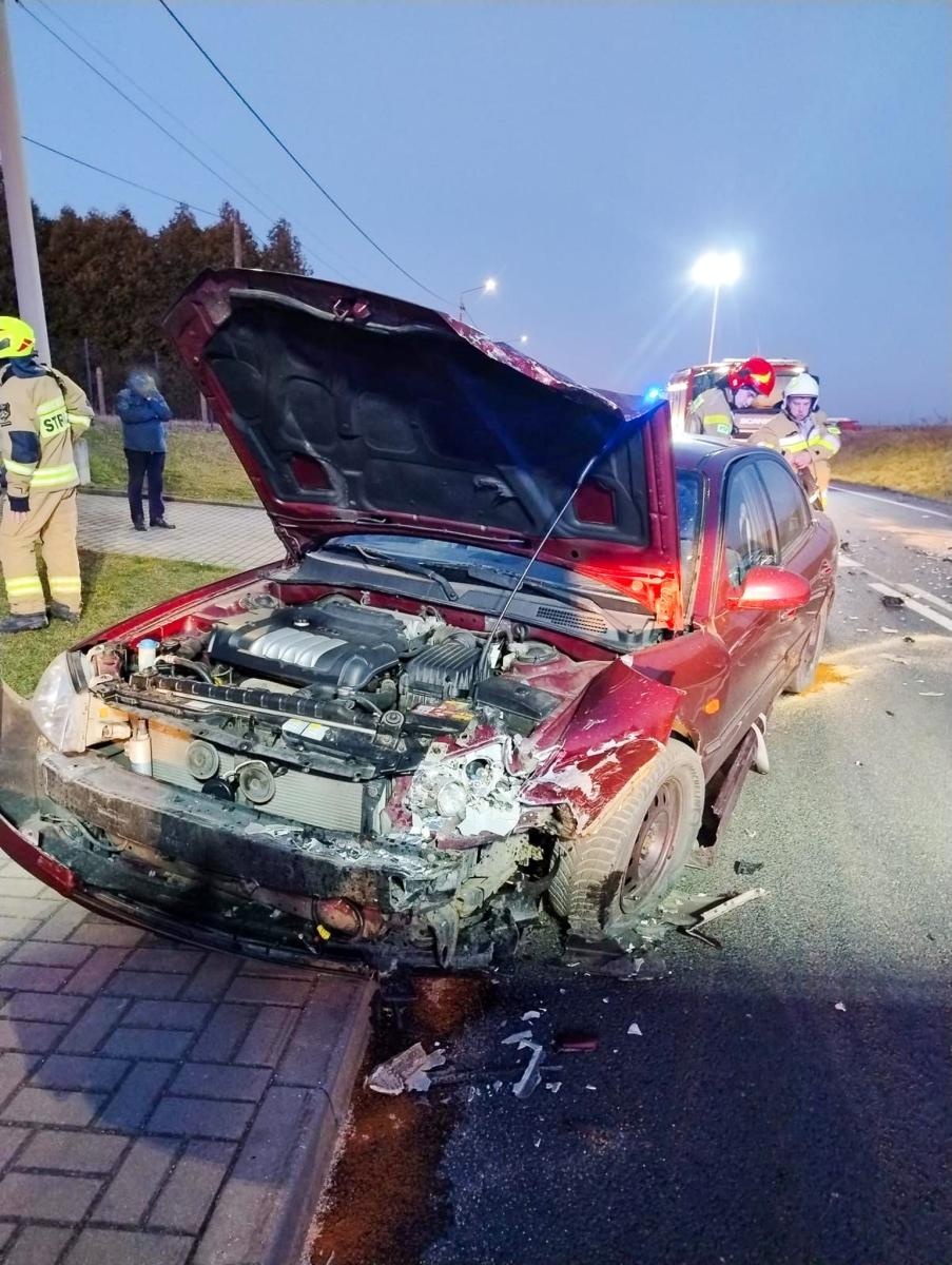 Zdjęcie w galerii na portalu naszraciborz.pl: Intensywny dzień strażaków w powiecie raciborskim – pomoc, ratunek, zabezpieczenia i zderzenie w Pietrowicach Wielkich wiadomości z regionu