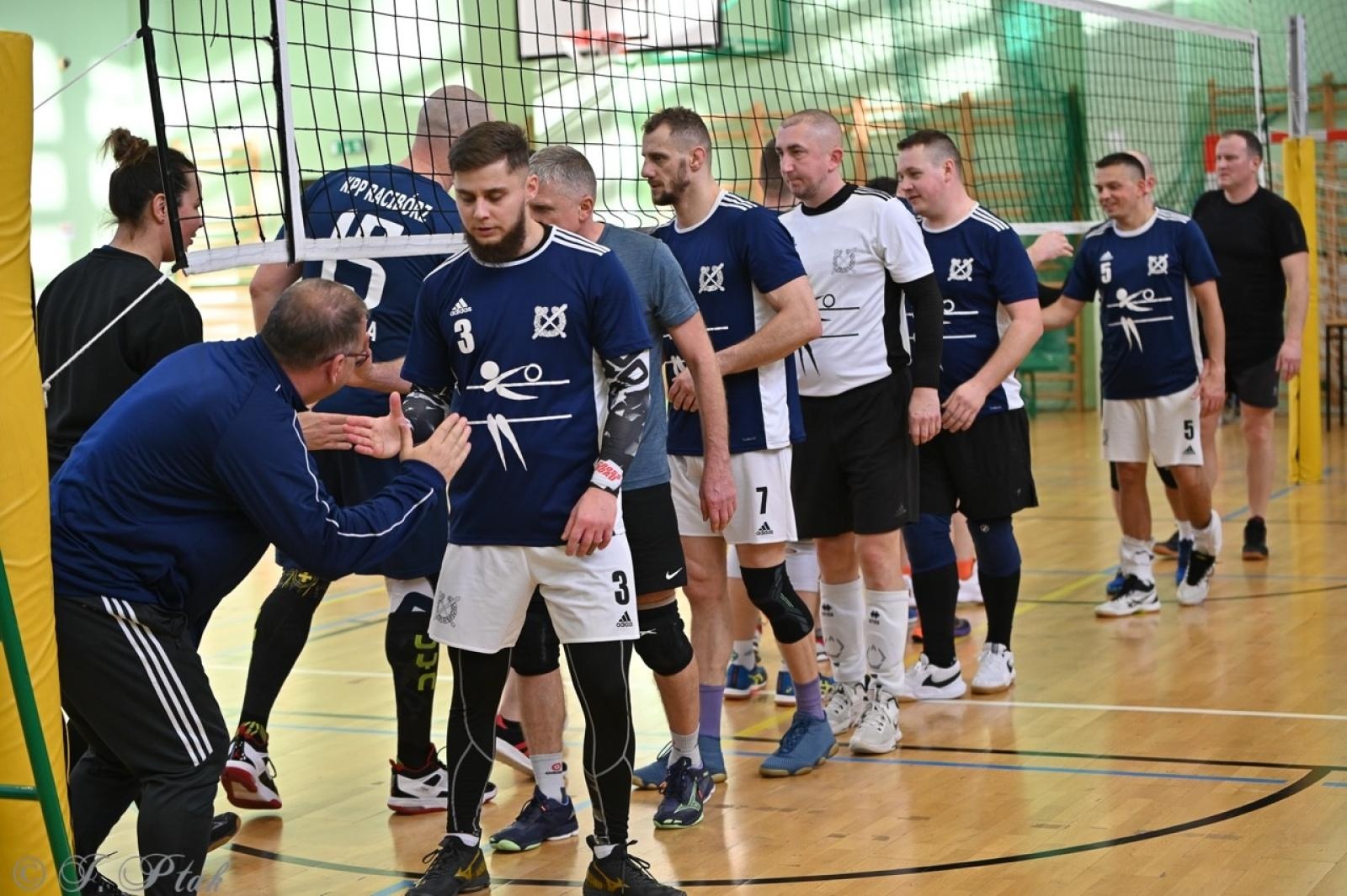 Zdjęcie w galerii na portalu naszraciborz.pl: Zakład Karny Racibórz triumfuje w XII Turnieju Siatkarskim Zakładów Pracy i Służb Mundurowych [FOTO i WIDEO] wiadomości z regionu