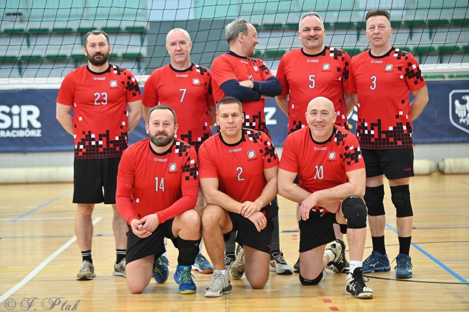 Zdjęcie w galerii na portalu naszraciborz.pl: Zakład Karny Racibórz triumfuje w XII Turnieju Siatkarskim Zakładów Pracy i Służb Mundurowych [FOTO i WIDEO] wiadomości z regionu