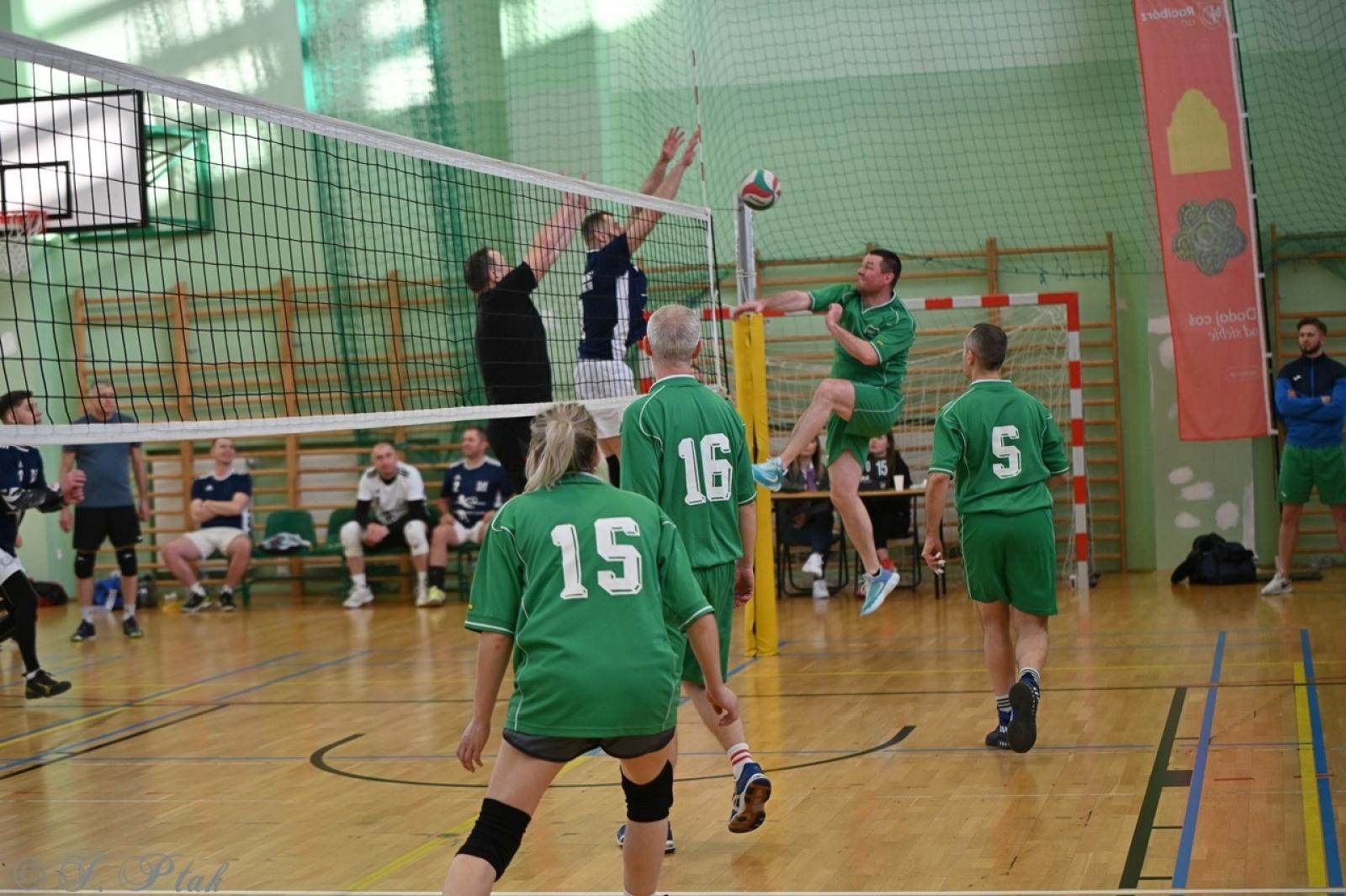 Zdjęcie w galerii na portalu naszraciborz.pl: Zakład Karny Racibórz triumfuje w XII Turnieju Siatkarskim Zakładów Pracy i Służb Mundurowych [FOTO i WIDEO] wiadomości z regionu