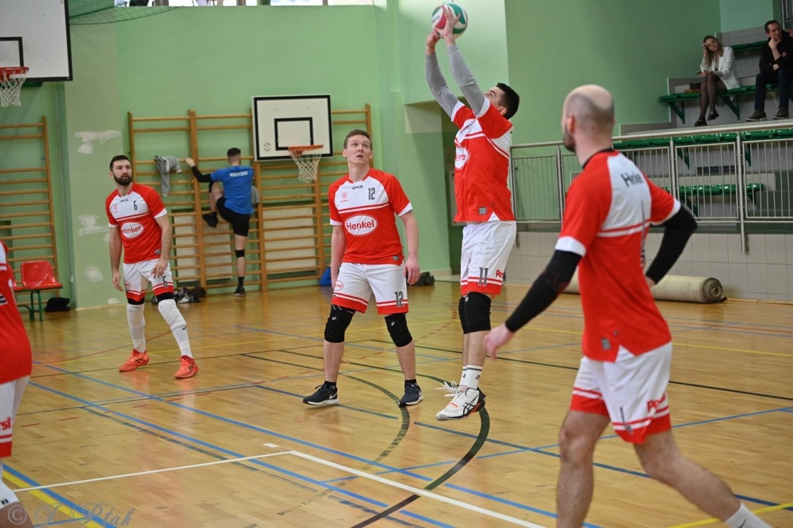 Zdjęcie w galerii na portalu naszraciborz.pl: Zakład Karny Racibórz triumfuje w XII Turnieju Siatkarskim Zakładów Pracy i Służb Mundurowych [FOTO i WIDEO] wiadomości z regionu