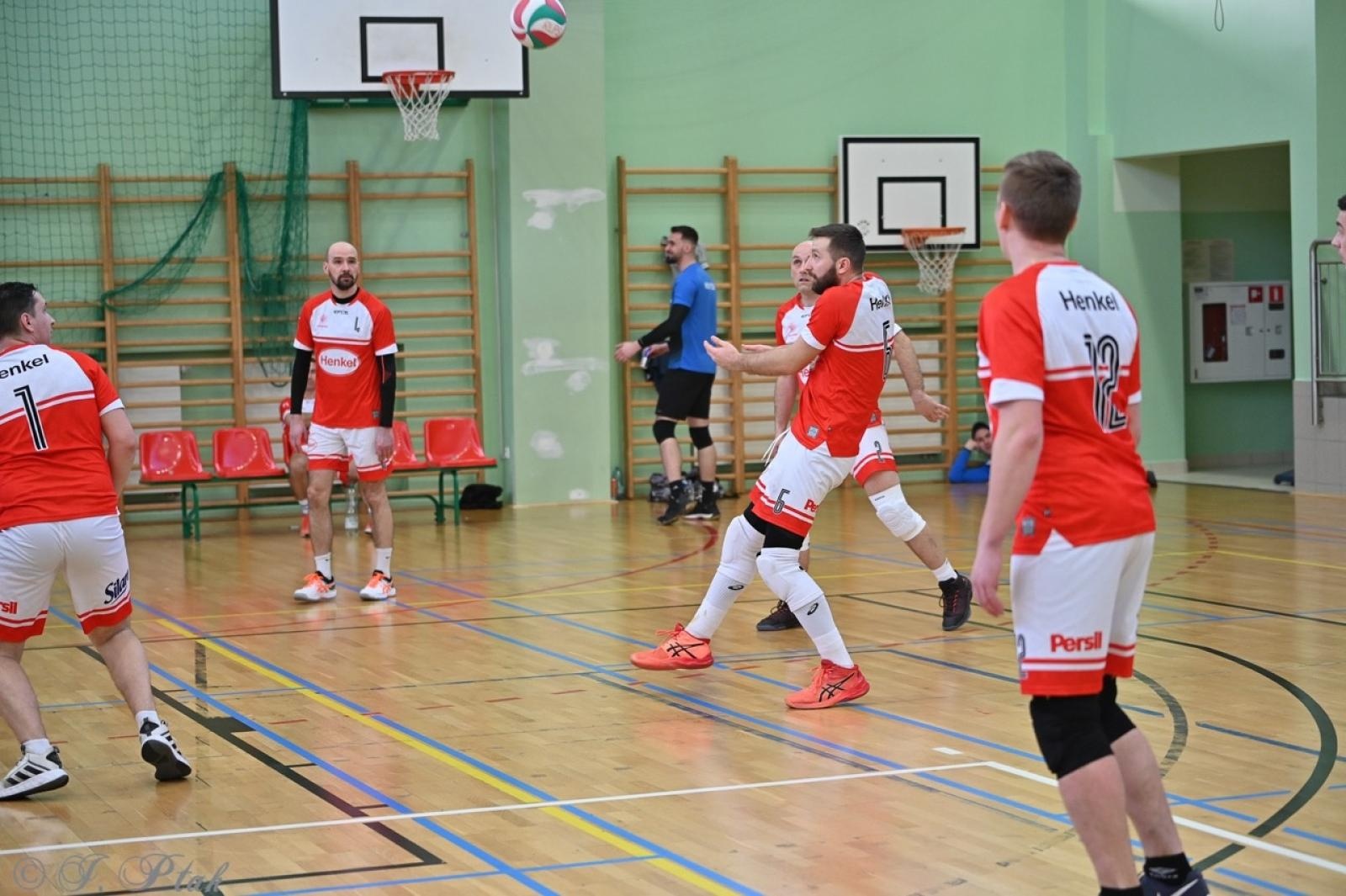 Zdjęcie w galerii na portalu naszraciborz.pl: Zakład Karny Racibórz triumfuje w XII Turnieju Siatkarskim Zakładów Pracy i Służb Mundurowych [FOTO i WIDEO] wiadomości z regionu