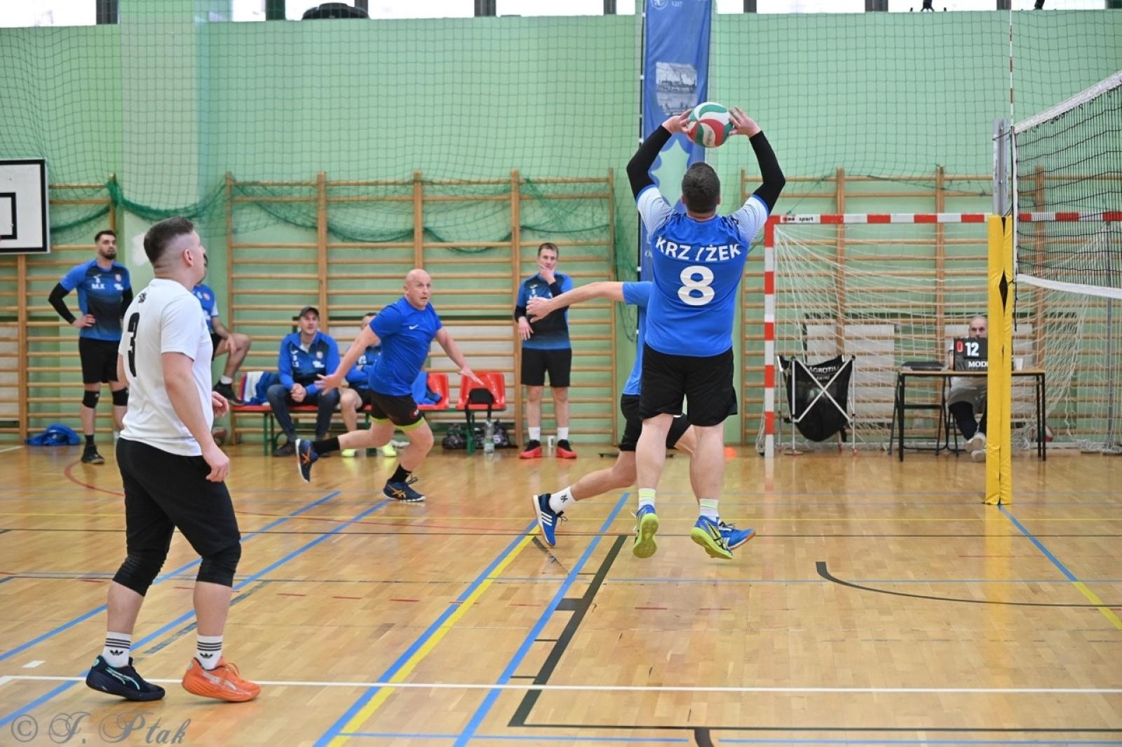 Zdjęcie w galerii na portalu naszraciborz.pl: Zakład Karny Racibórz triumfuje w XII Turnieju Siatkarskim Zakładów Pracy i Służb Mundurowych [FOTO i WIDEO] wiadomości z regionu