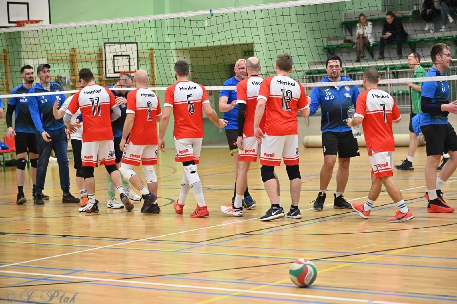 Zdjęcie w galerii na portalu naszraciborz.pl: Zakład Karny Racibórz triumfuje w XII Turnieju Siatkarskim Zakładów Pracy i Służb Mundurowych [FOTO i WIDEO] wiadomości z regionu